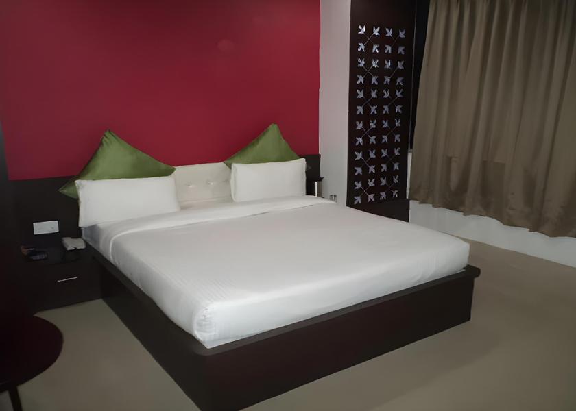 Uttar Pradesh Lucknow Standard Double Bed
