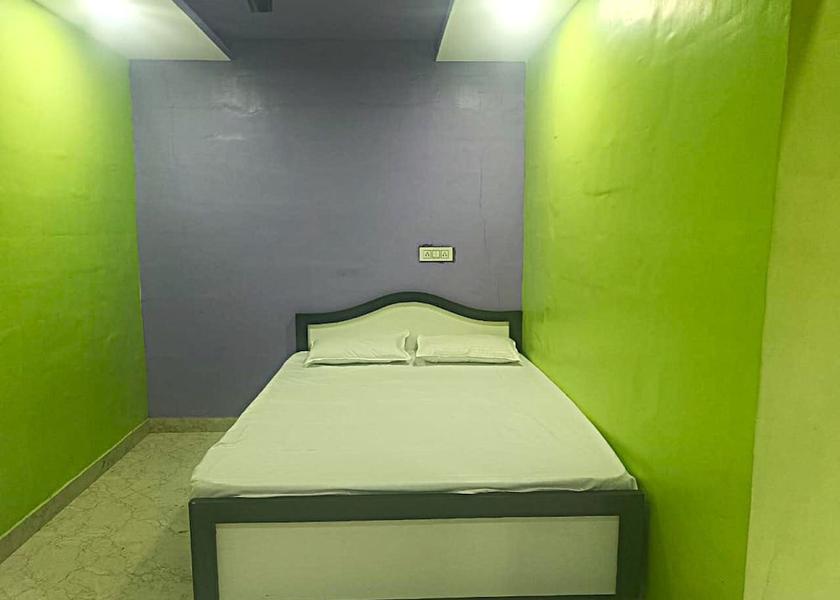 Maharashtra Akkalkot Room