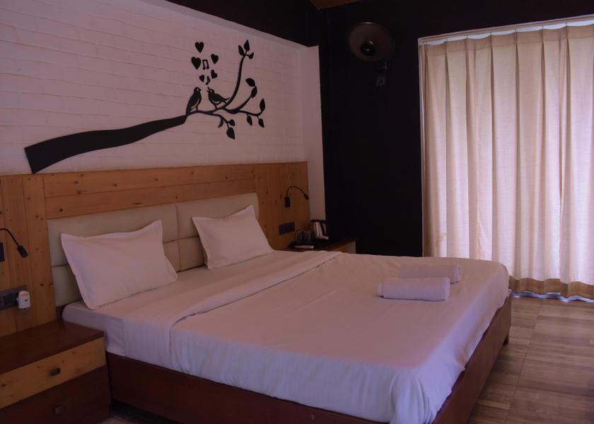 Uttarakhand Rishikesh 10 Bed Mixed Community Dorm