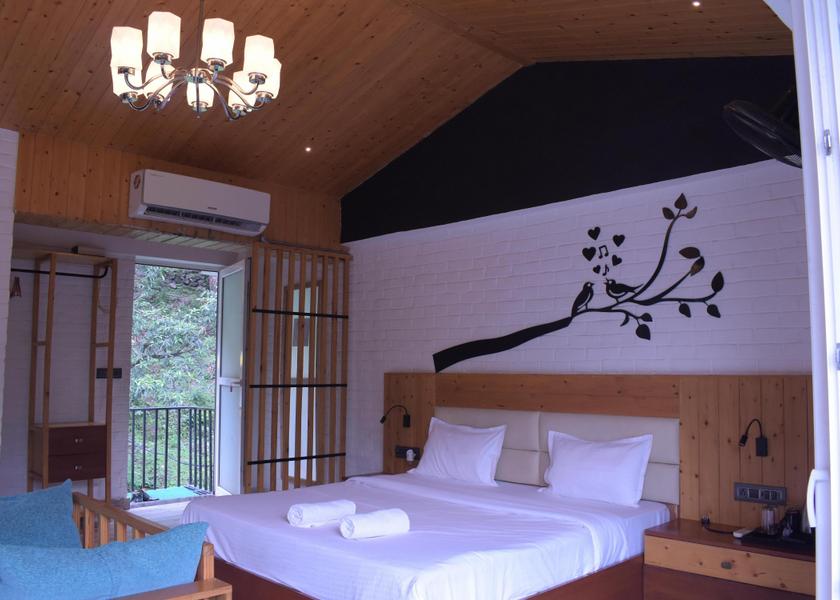Uttarakhand Rishikesh 4 Bed Mixed Dormitory