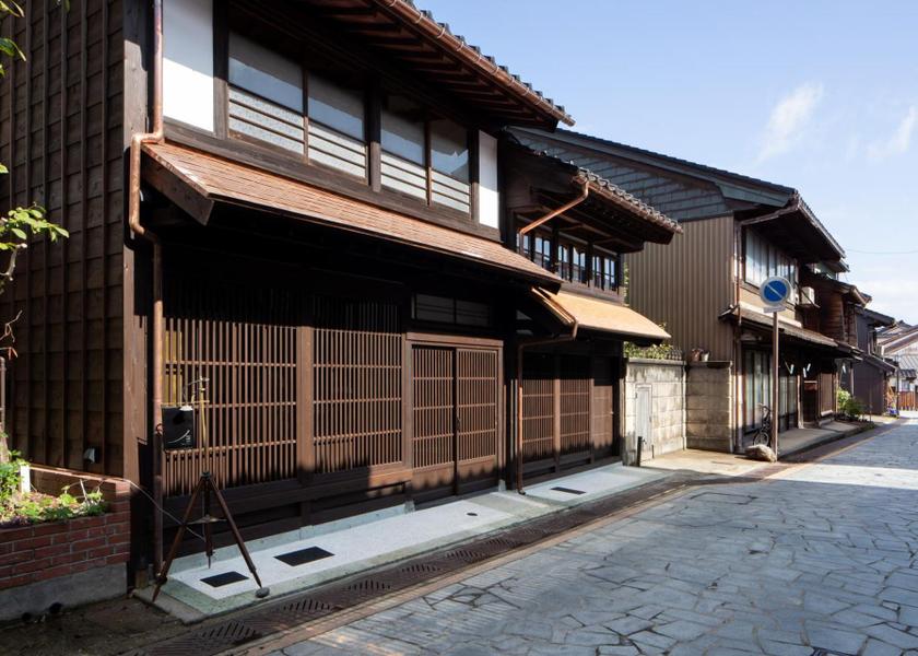Toyama Takaoka Entrance