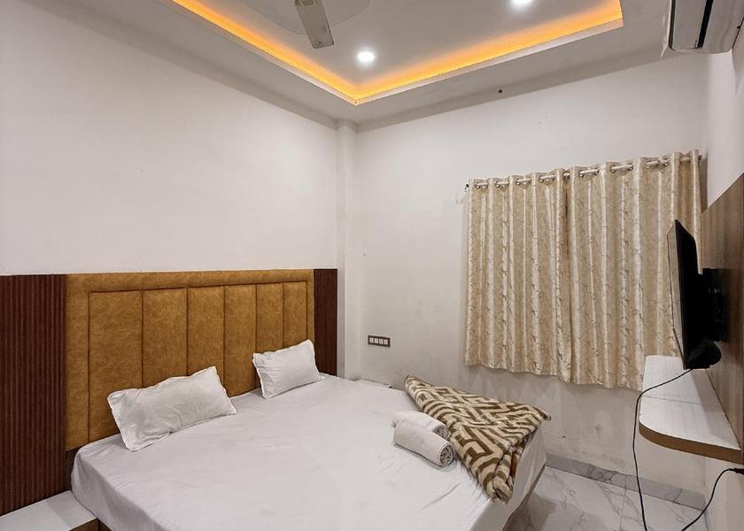 Madhya Pradesh Ujjain Deluxe Room