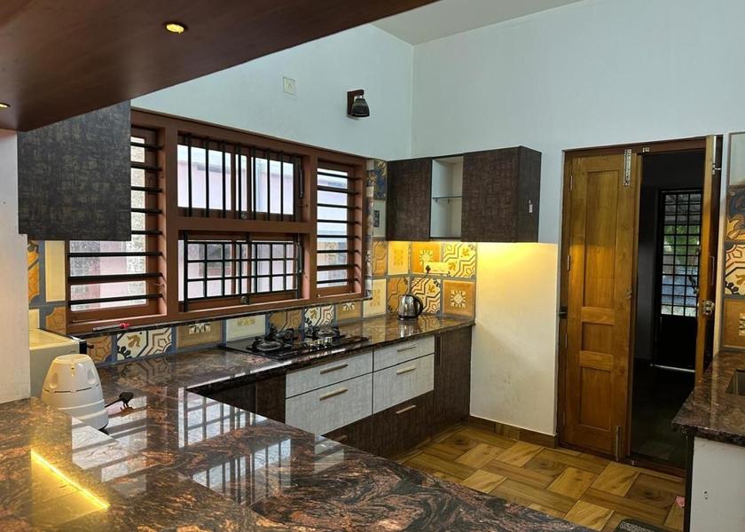 Kerala Kumarakom home 