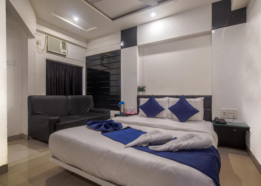 Madhya Pradesh Ujjain Family Room