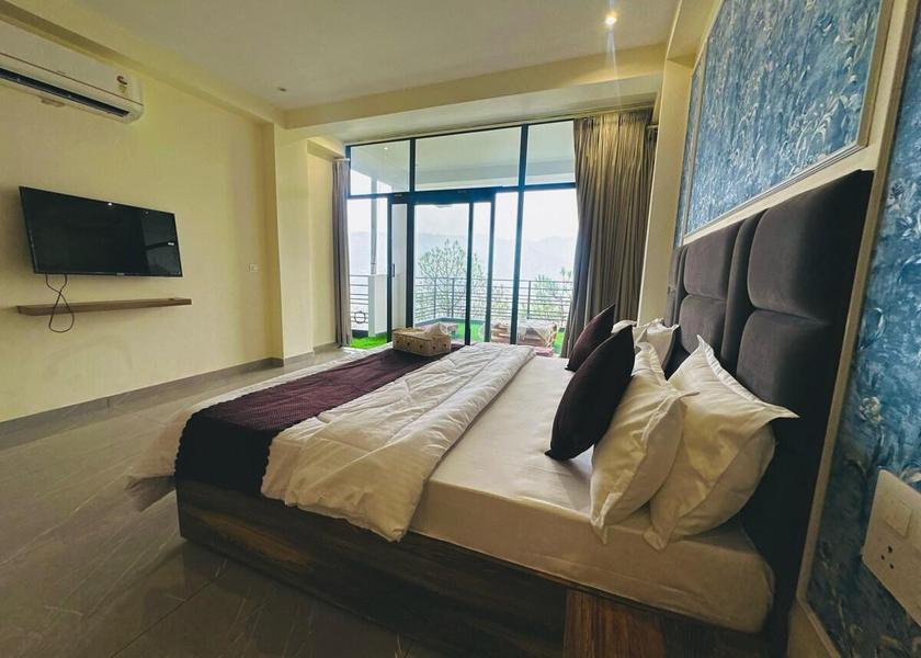 Himachal Pradesh Kasauli Hill View 2BHKKasauli ACRooftopCaf/Parking