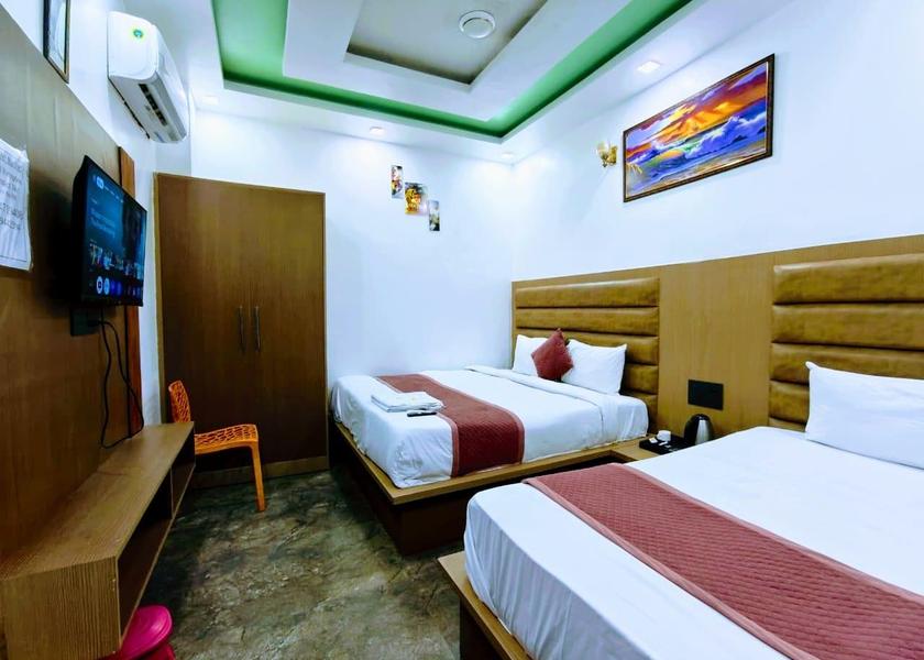 Uttar Pradesh Mathura Family room