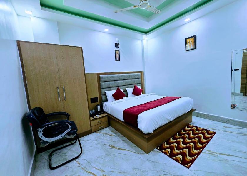 Uttar Pradesh Mathura Double - Private Bathroom