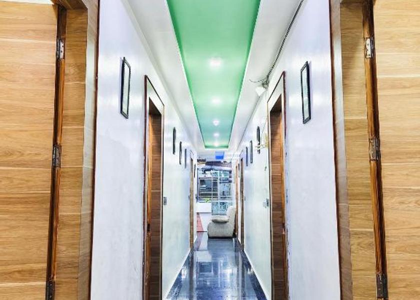 Uttar Pradesh Mathura Double - Private Bathroom