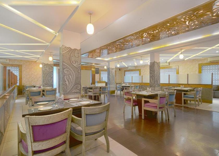 Madhya Pradesh Indore Food & Dining