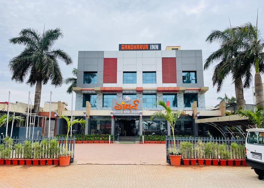 Maharashtra Pune Food & Dining