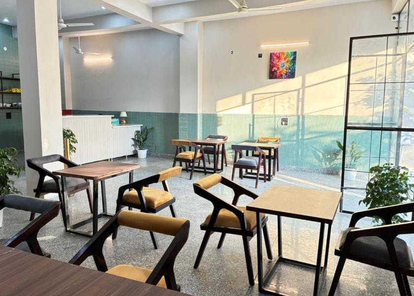 Uttarakhand Dehradun Food & Dining