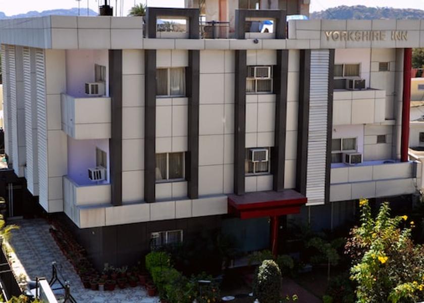 Rajasthan Mount Abu Hotel Exterior
