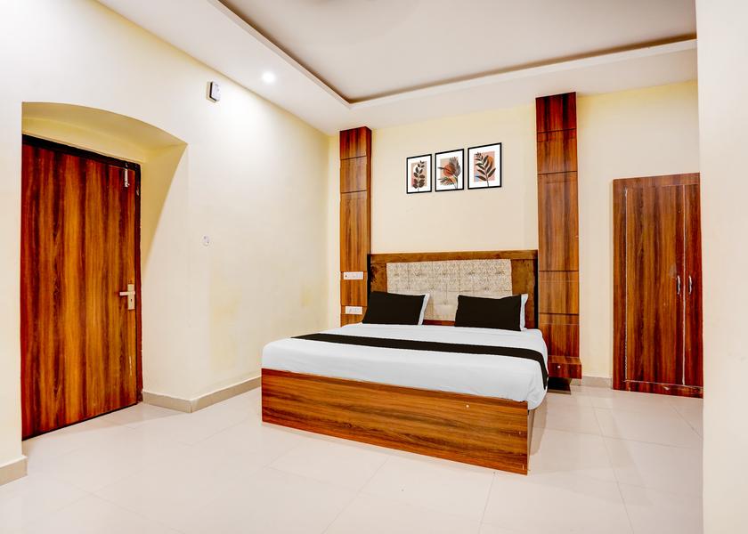 Uttar Pradesh Prayagraj Room