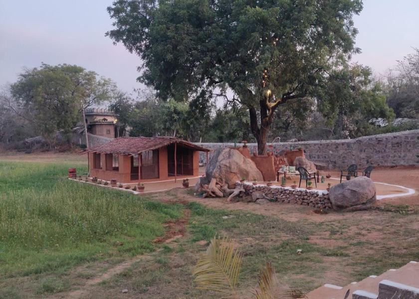 Madhya Pradesh Orchha Exterior view