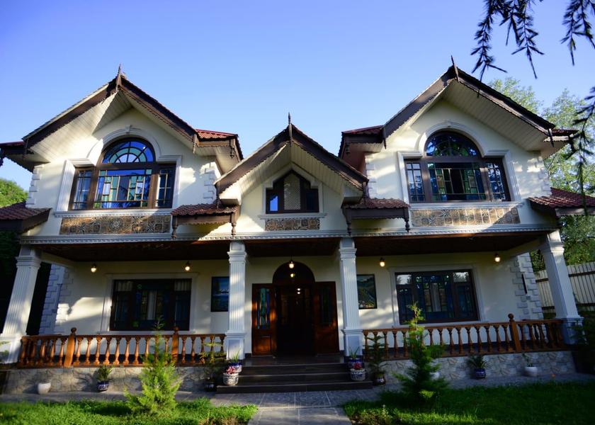 Jammu and Kashmir Srinagar Exterior view