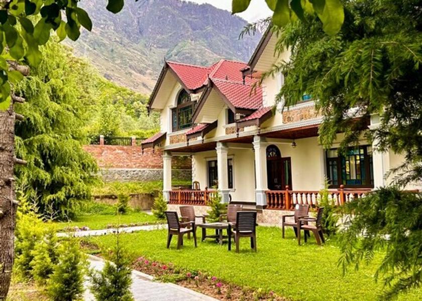 Jammu and Kashmir Srinagar Hotel Exterior