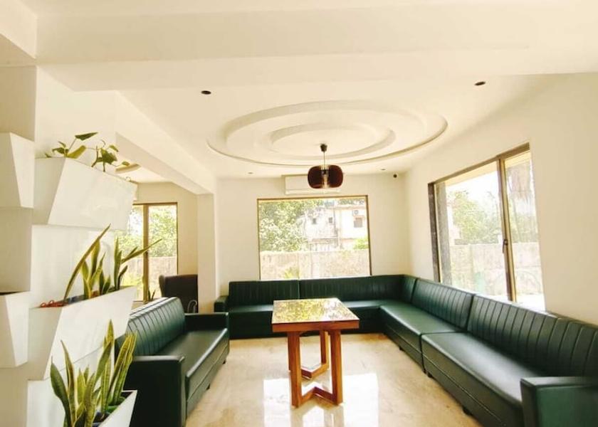 Gujarat Vapi Lobby sitting area