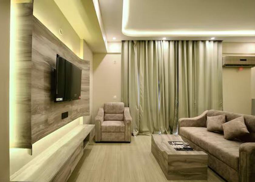 Uttar Pradesh Lucknow Public Areas