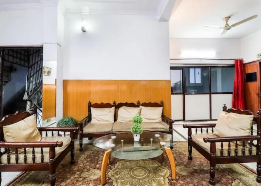 Uttar Pradesh Lucknow Public Areas
