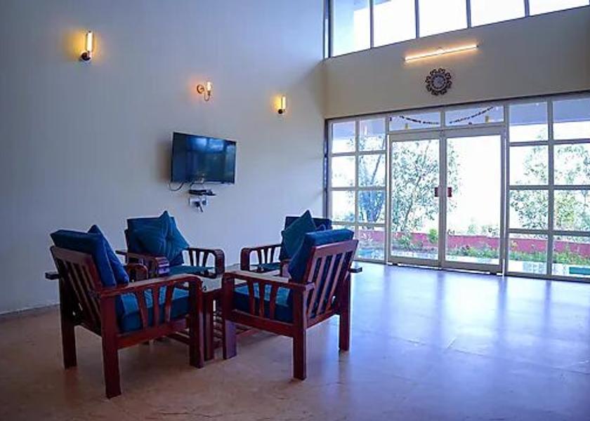 Maharashtra Mahabaleshwar Family Room