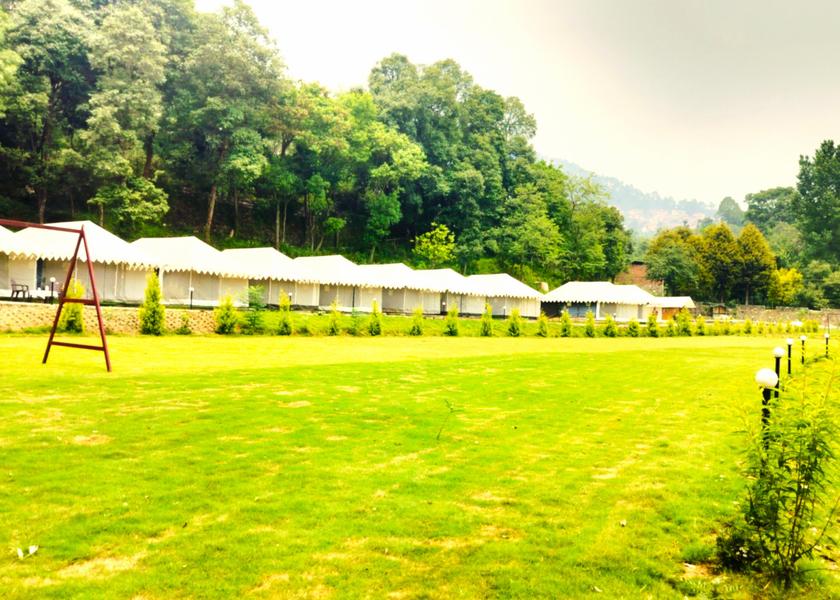 Uttarakhand Nainital Family Room