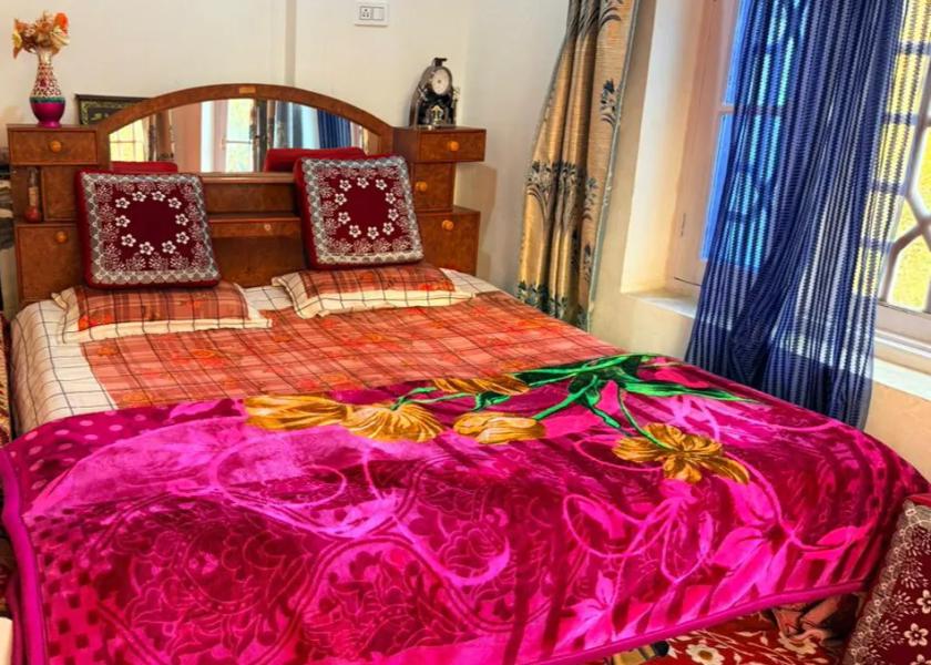 Jammu and Kashmir Gulmarg 1025