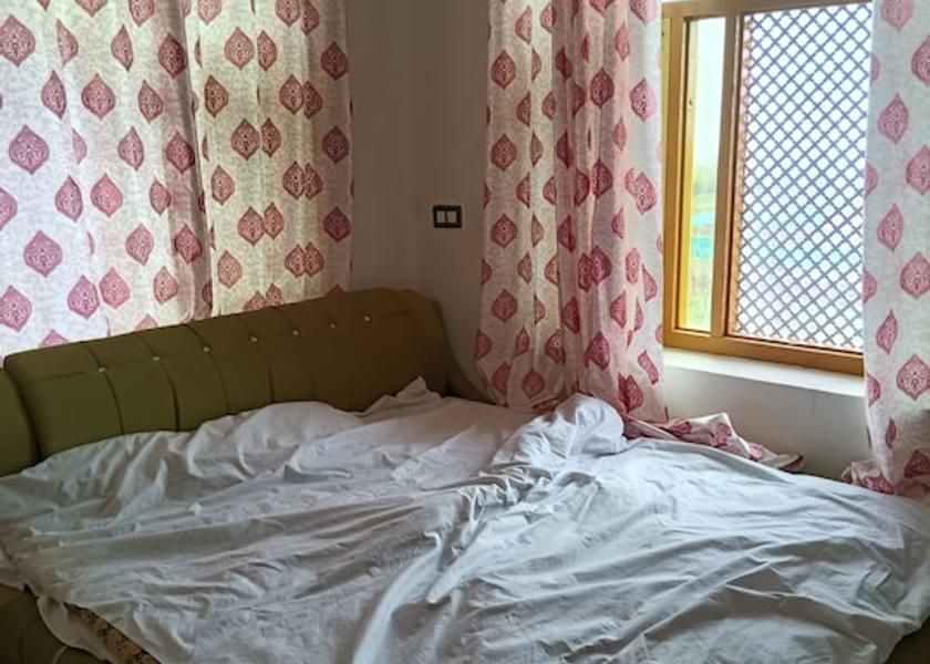 Jammu and Kashmir Gulmarg 1025