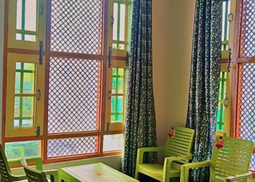 Jammu and Kashmir Gulmarg Food & Dining