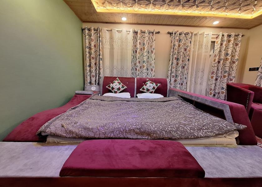 Jammu and Kashmir Gulmarg Room