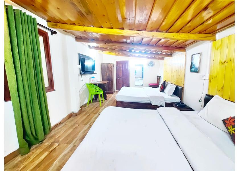 Uttarakhand Nainital Deluxe Double Room