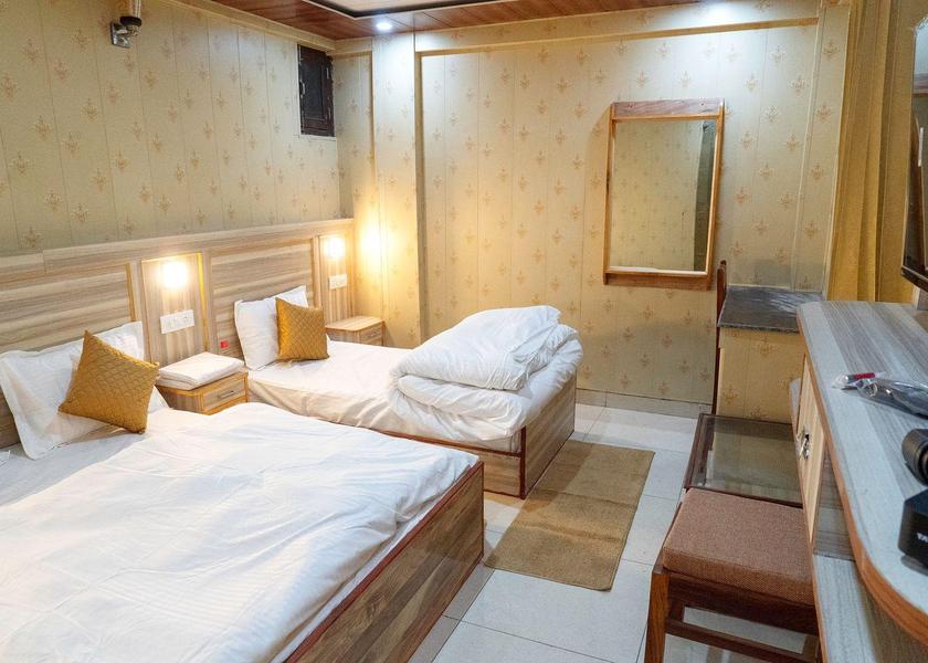 Uttarakhand Badrinath Family Deluxe Room