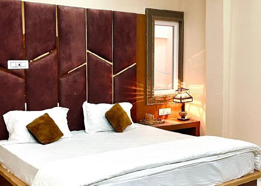 Madhya Pradesh Orchha Deluxe