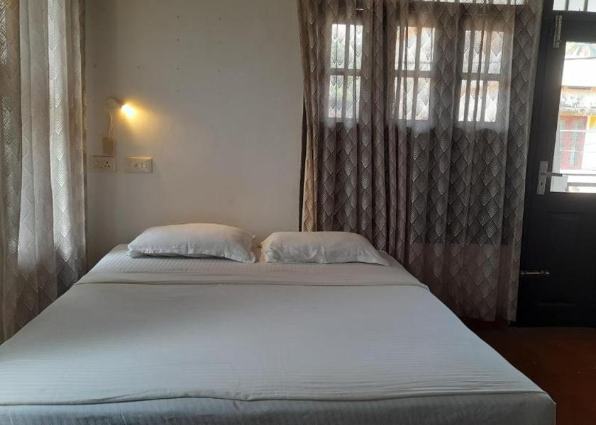 Kerala Alleppey Delux Double Room with Balcony