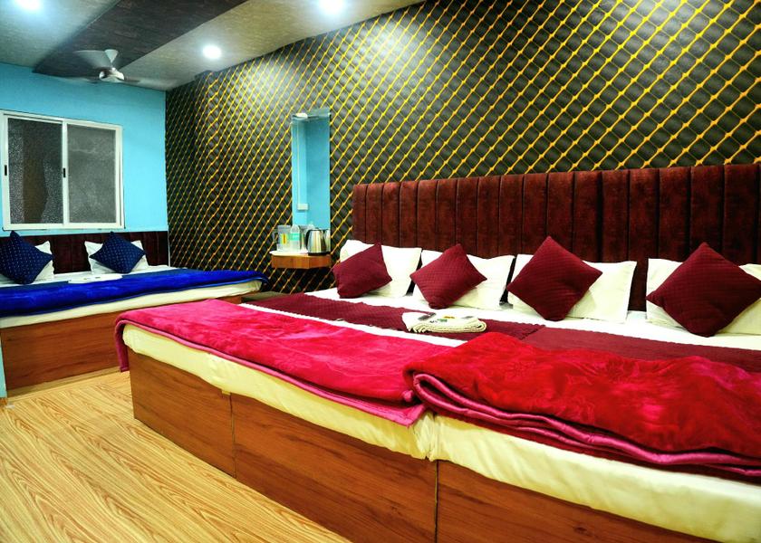 Madhya Pradesh Ujjain Family Room