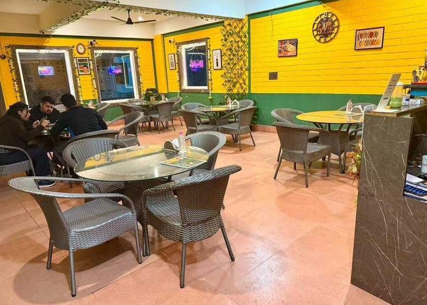 Uttarakhand Rishikesh Restaurant