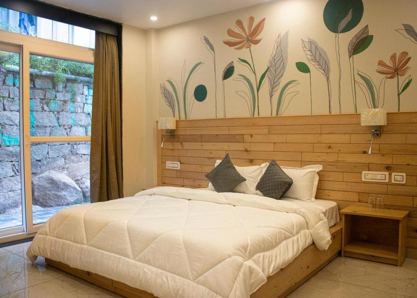 Himachal Pradesh Dharamshala Deluxe Room