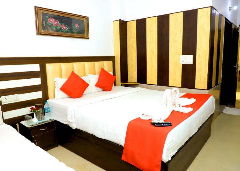 Uttar Pradesh Agra Deluxe Quadrale Room