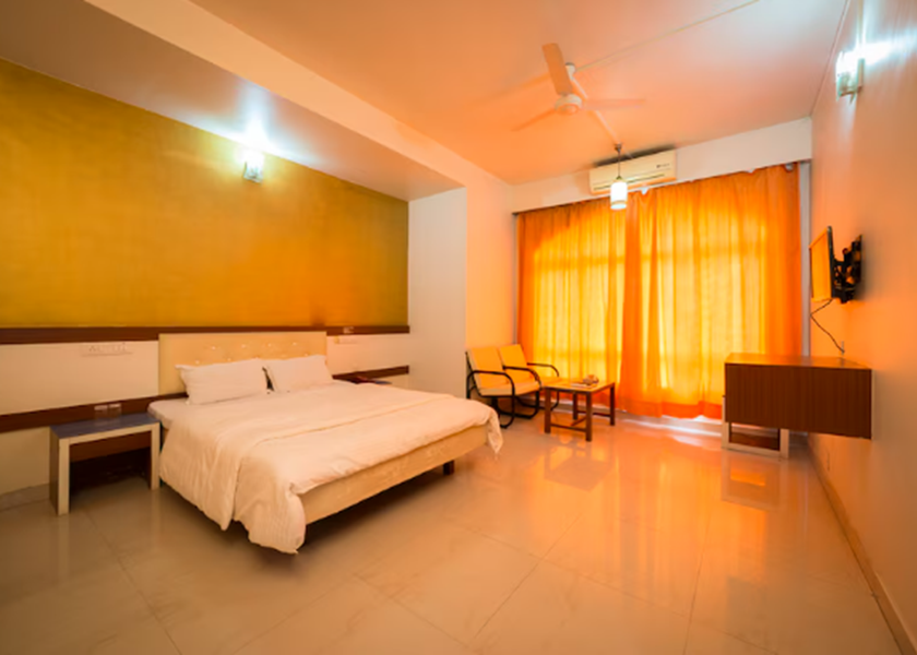 Maharashtra Satara Deluxe Air Conditioning Room