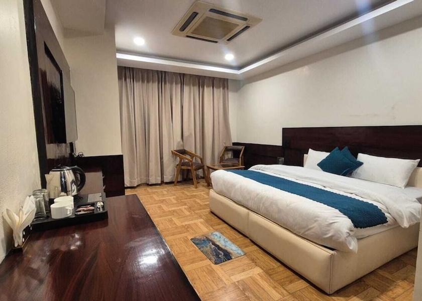 Uttarakhand Dehradun Room