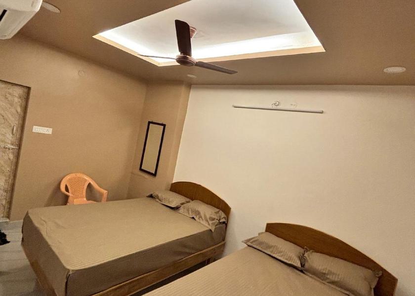 Tamil Nadu Tiruvannamalai Family Room