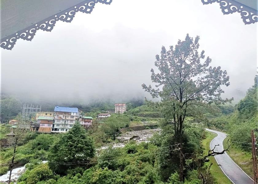 Sikkim Lachung Exterior