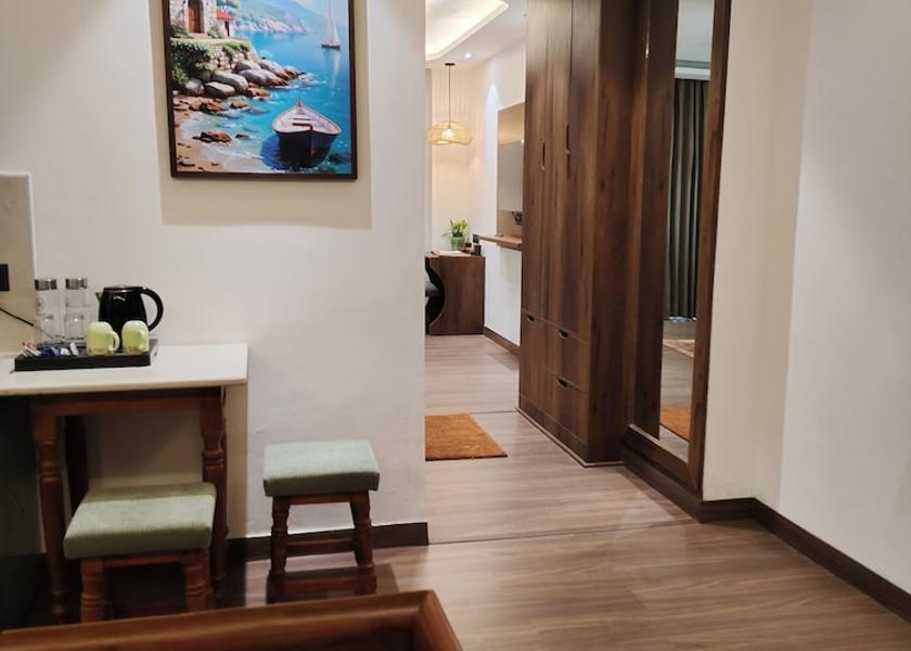 Uttarakhand Dehradun Room