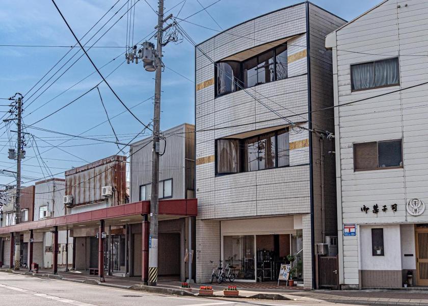 Niigata Sanjo Exterior view