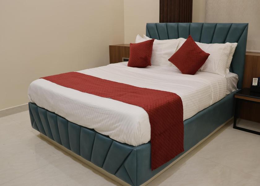 Andhra Pradesh Nellore Deluxe - 1 Queen Bed