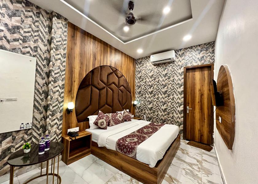 Punjab Amritsar Standard Double Room 7