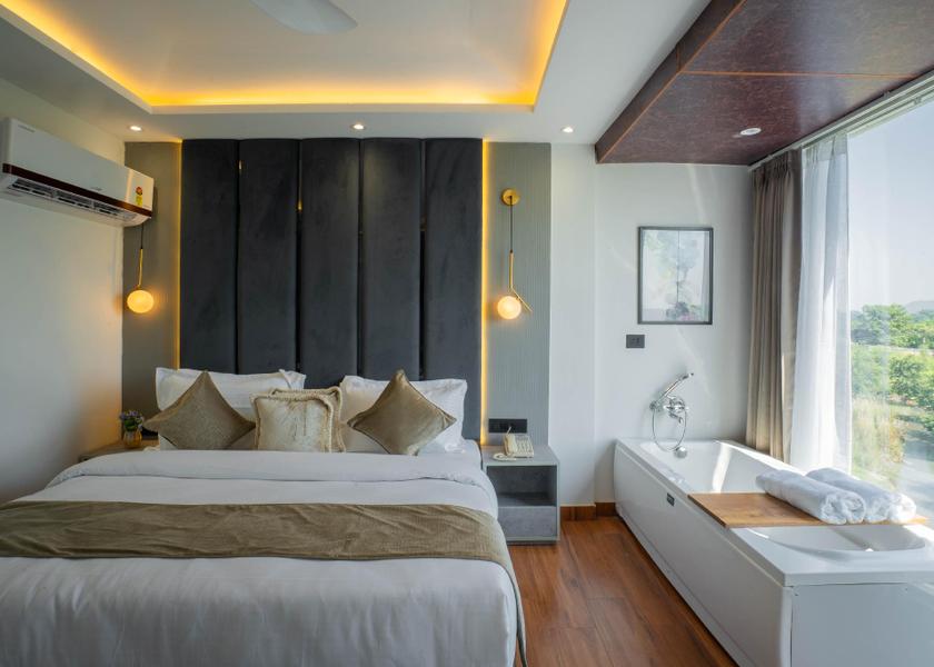 Uttarakhand Haridwar Deluxe Suite
