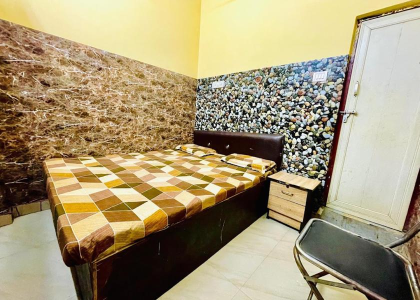 Uttar Pradesh Lucknow Bed