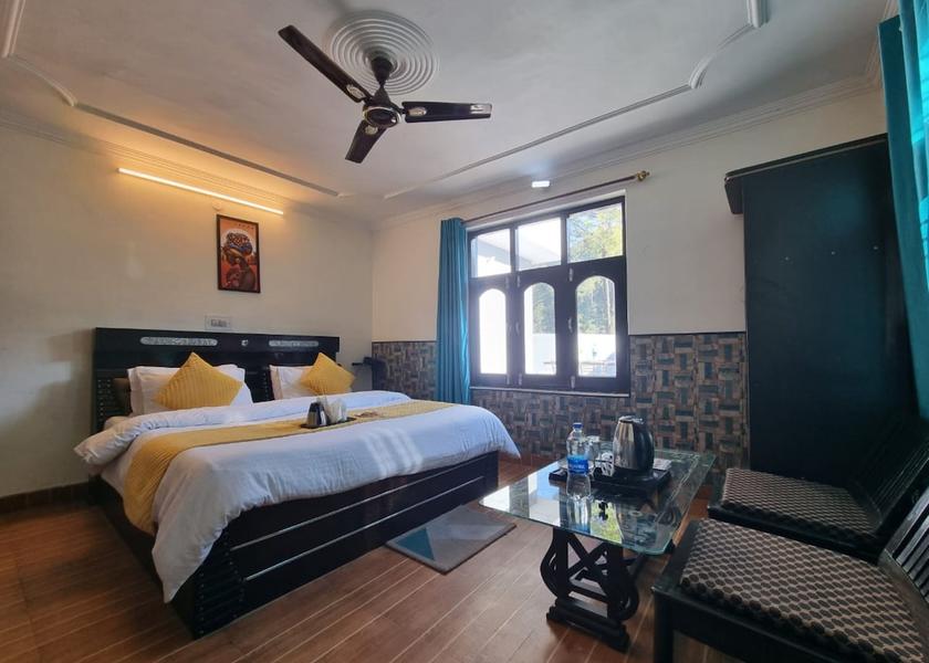 Himachal Pradesh Dalhousie Family Suite Room