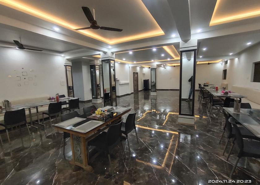 Uttar Pradesh Prayagraj Hotel Exterior