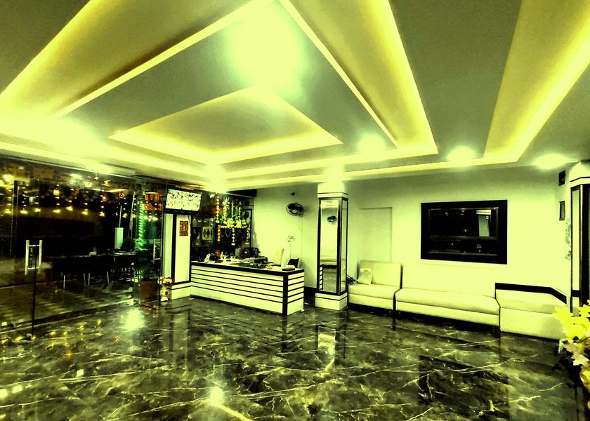 Uttar Pradesh Prayagraj Hotel Exterior